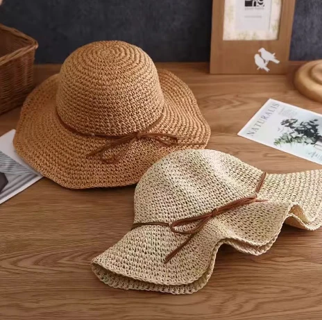 Klasszikus összecsukható papír női strandkalap