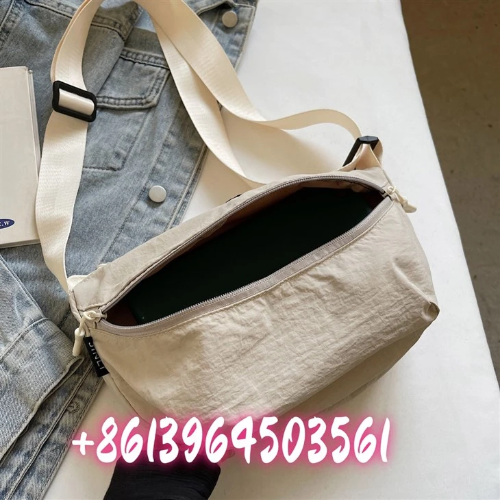 Nylon táskák nőknek
